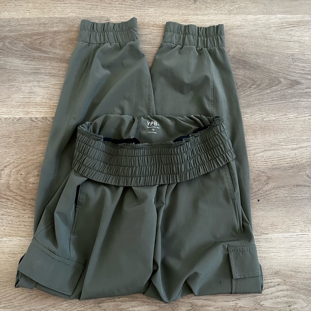 Abercrombie Ypb Motion Tek Cargo Jogger Xs - image 5